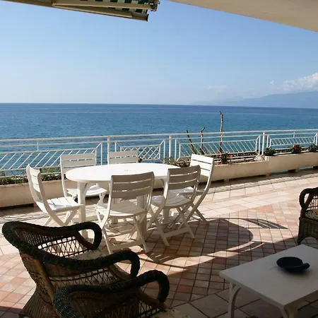 Laura - Sul Mare