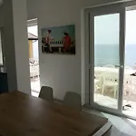Laura - Sul Mare * Пиццо