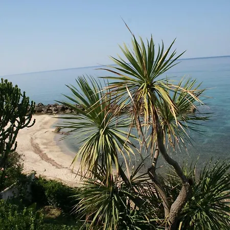 Laura - Sul Mare * 皮佐