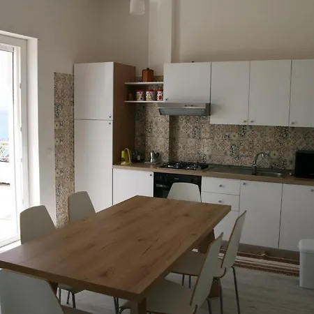 Laura - Sul Mare * Pizzo (Calabria)