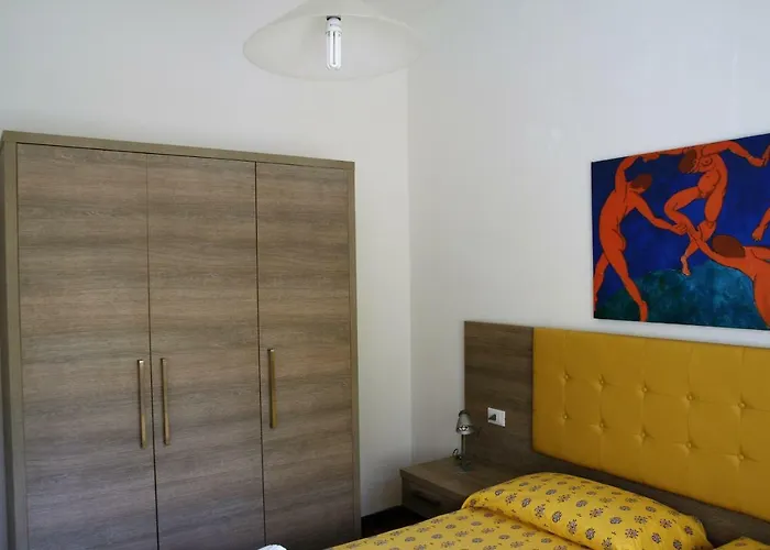 Laura - Sul Mare * 皮佐