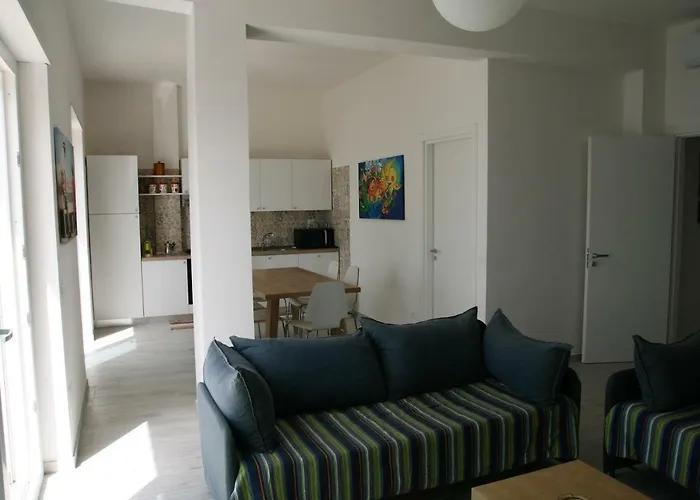 Laura - Sul Mare 皮佐