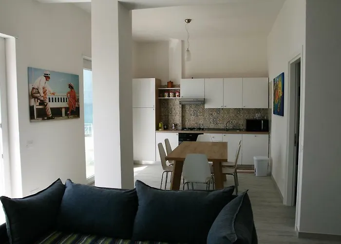 Laura - Sul Mare 公寓 皮佐