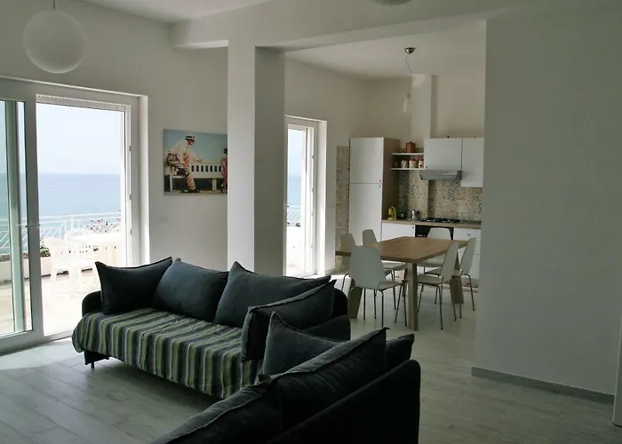 Апартаменты Laura - Sul Mare Пиццо